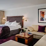 Romantik Astenkrone Отель 4*