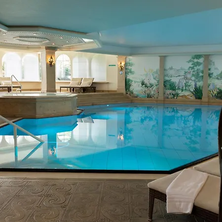 ホテル Romantik Astenkrone 4*