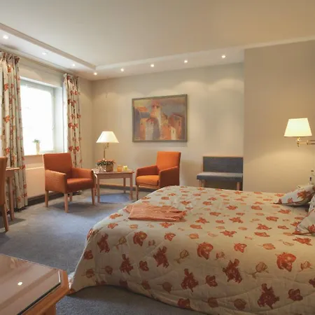 Romantik Astenkrone ヴィンターベルク