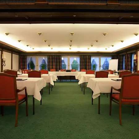 Romantik Astenkrone ホテル 4*