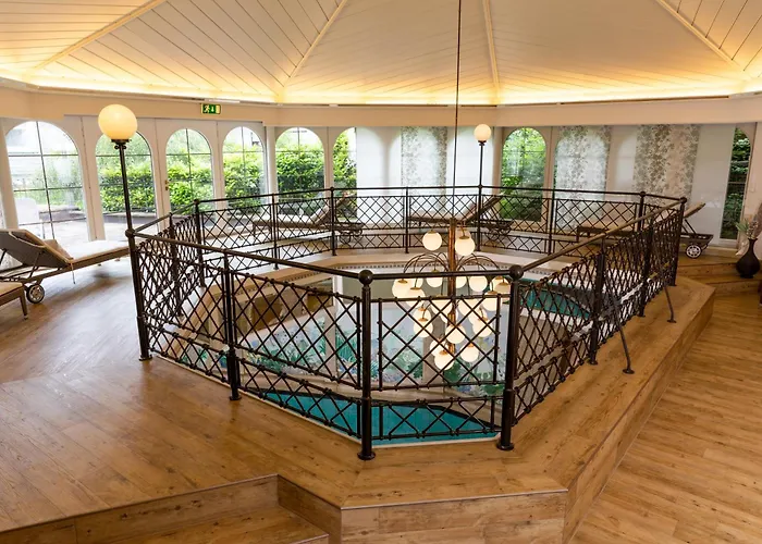 Romantik Astenkrone Отель 4*