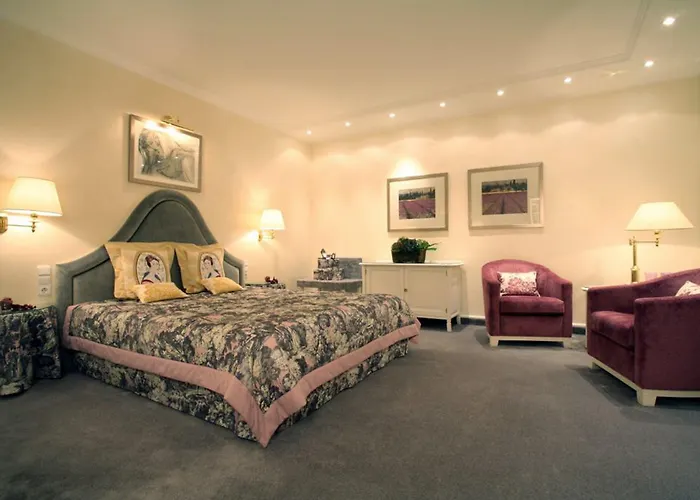 فندق Romantik Astenkrone