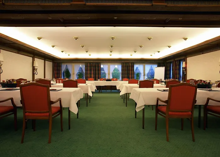 Romantik Astenkrone Отель 4*